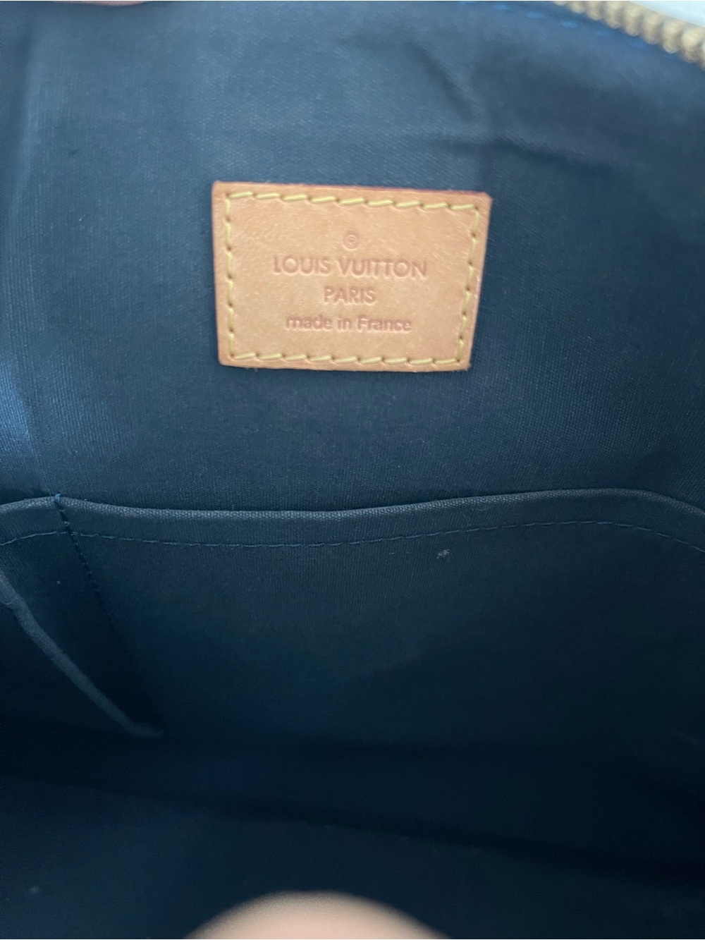 Louis Vuitton Vernis Alma Satchel in Shiny Dark Green - Picture 3 of 7